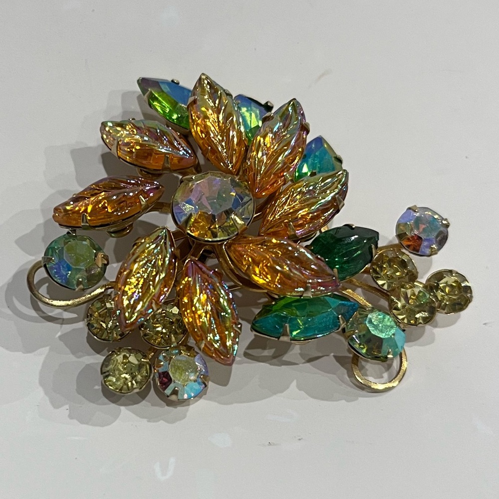 Vintage Aurora Borealis Flower Rhinestone Brooch
